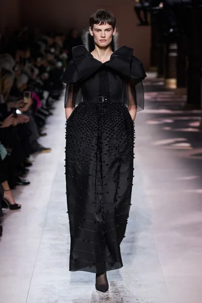 Look 9